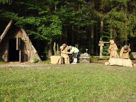 Na oglarskih dnevih v Gozdu Martuljku predstavili turistične zanimivosti Občine Razkrižje 88